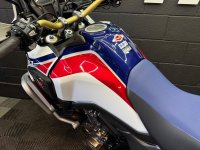 HONDA CRF1000L Africa Twin