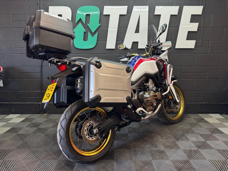 HONDA CRF1000L Africa Twin