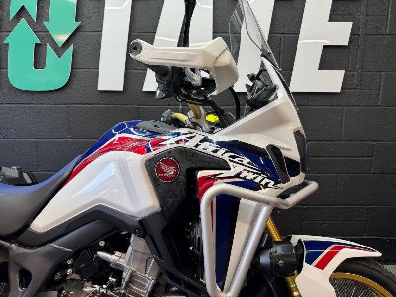 HONDA CRF1000L Africa Twin