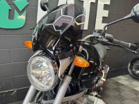 BMW R1200R
