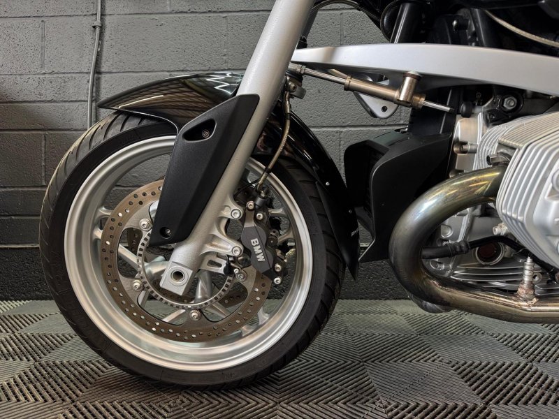 BMW R1200R