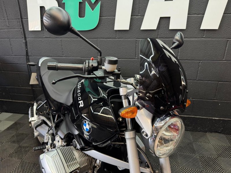 BMW R1200R