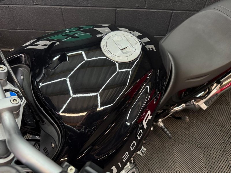 BMW R1200R