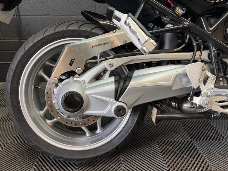 BMW R1200R