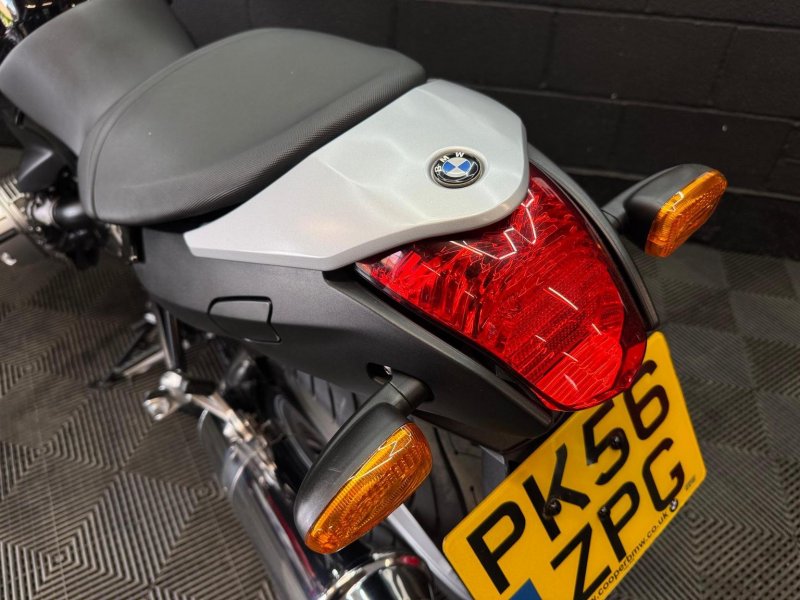 BMW R1200R