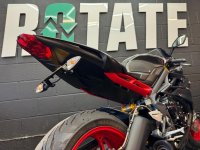 TRIUMPH DAYTONA 675