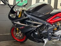 TRIUMPH DAYTONA 675