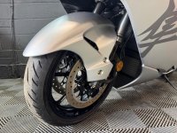 SUZUKI GSX1300R Hayabusa