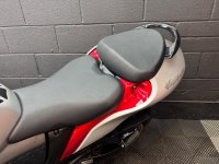 SUZUKI GSX1300R Hayabusa