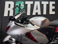 SUZUKI GSX1300R Hayabusa
