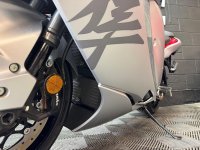 SUZUKI GSX1300R Hayabusa