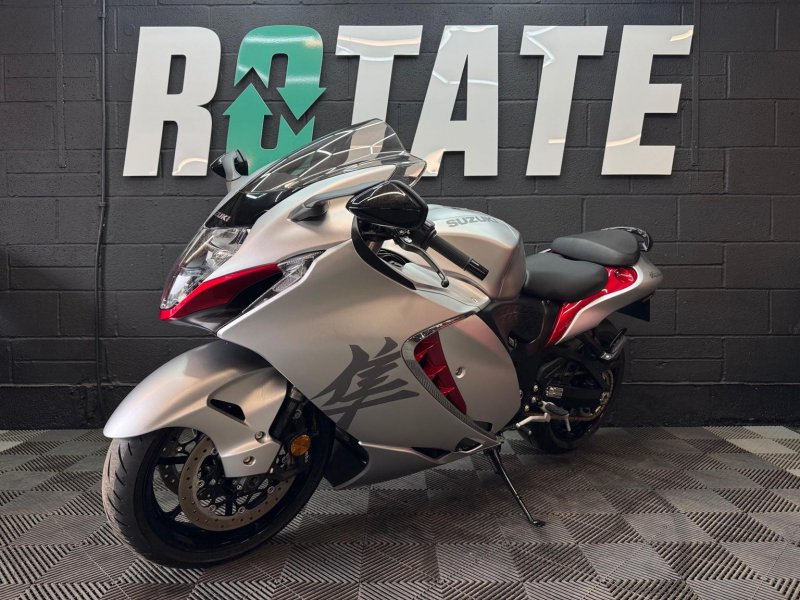 SUZUKI GSX1300R Hayabusa