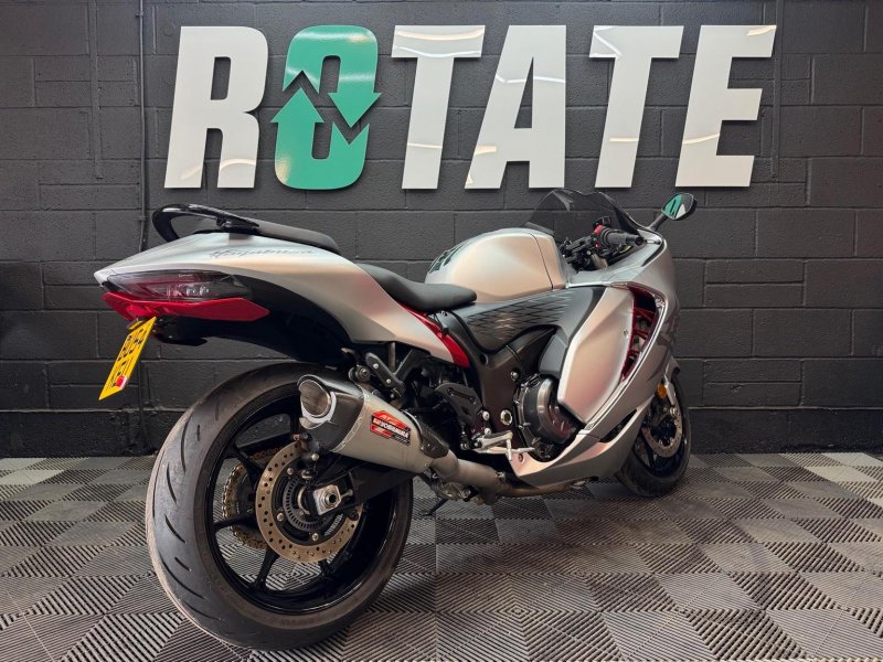 SUZUKI GSX1300R Hayabusa
