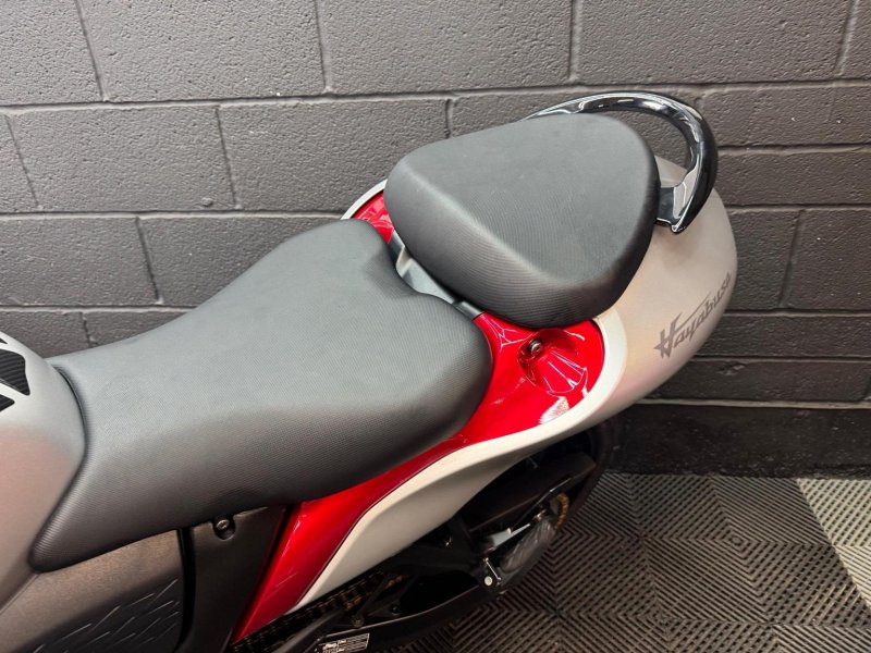 SUZUKI GSX1300R Hayabusa