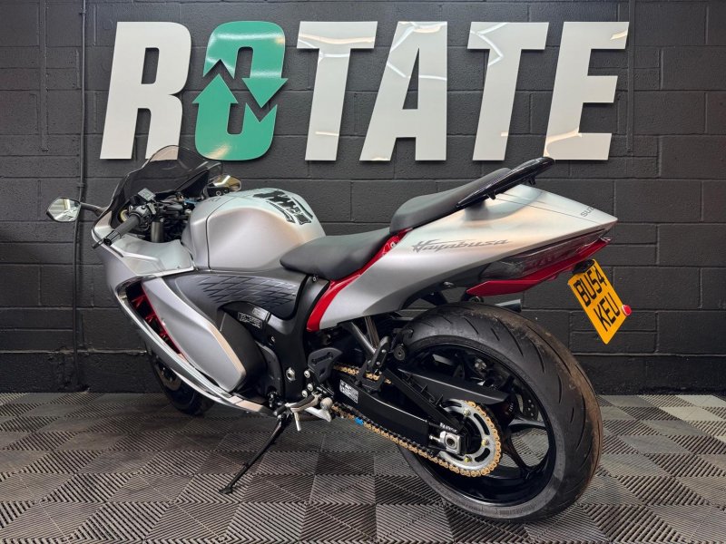 SUZUKI GSX1300R Hayabusa