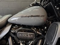 HARLEY-DAVIDSON Touring