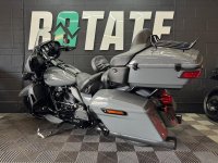 HARLEY-DAVIDSON Touring