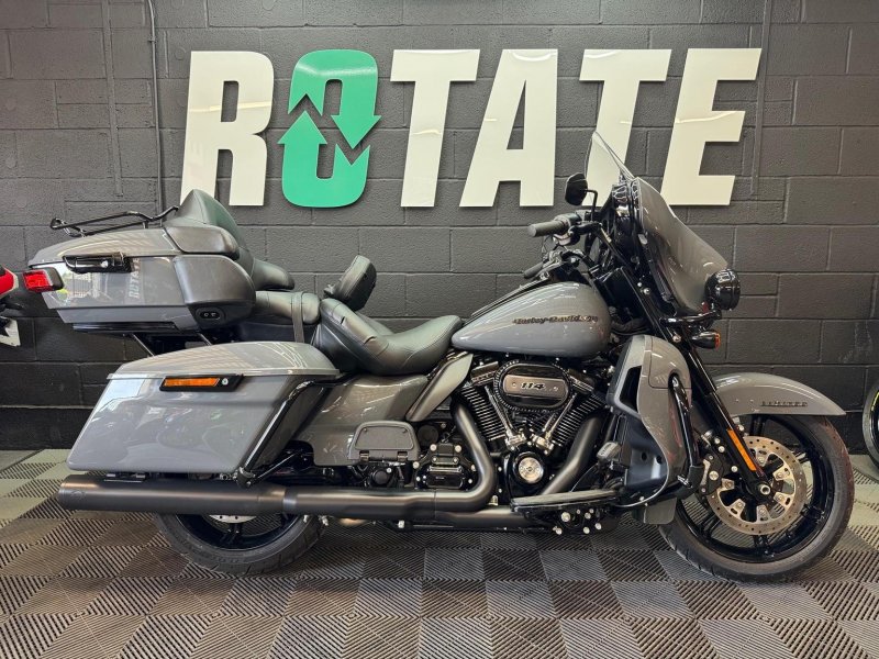 HARLEY-DAVIDSON Touring