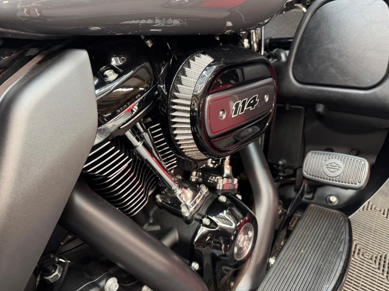 HARLEY-DAVIDSON Touring