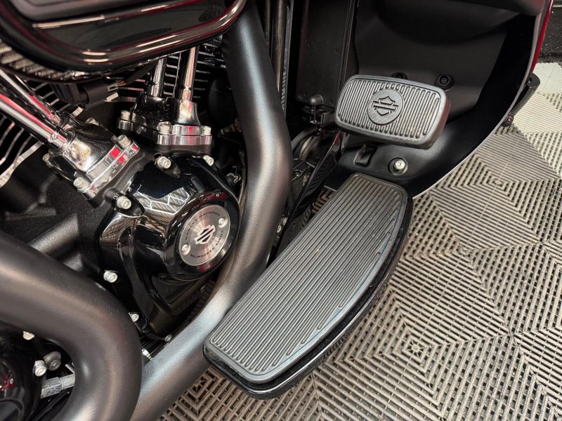 HARLEY-DAVIDSON Touring