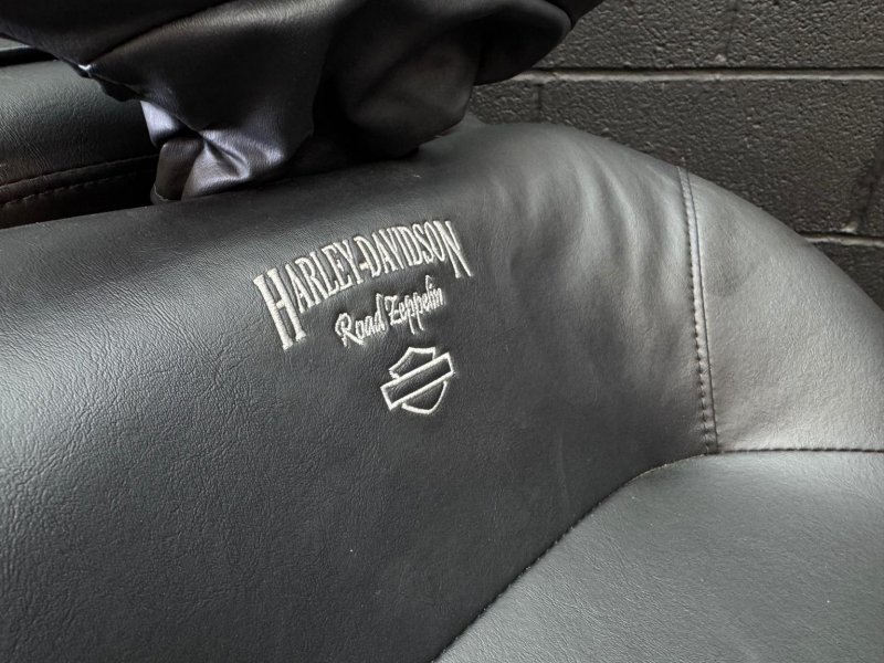 HARLEY-DAVIDSON Touring