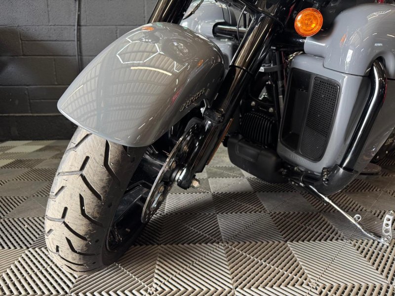 HARLEY-DAVIDSON Touring