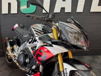 APRILIA Tuono 1000 V4