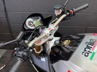 APRILIA Tuono 1000 V4