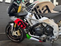APRILIA Tuono 1000 V4