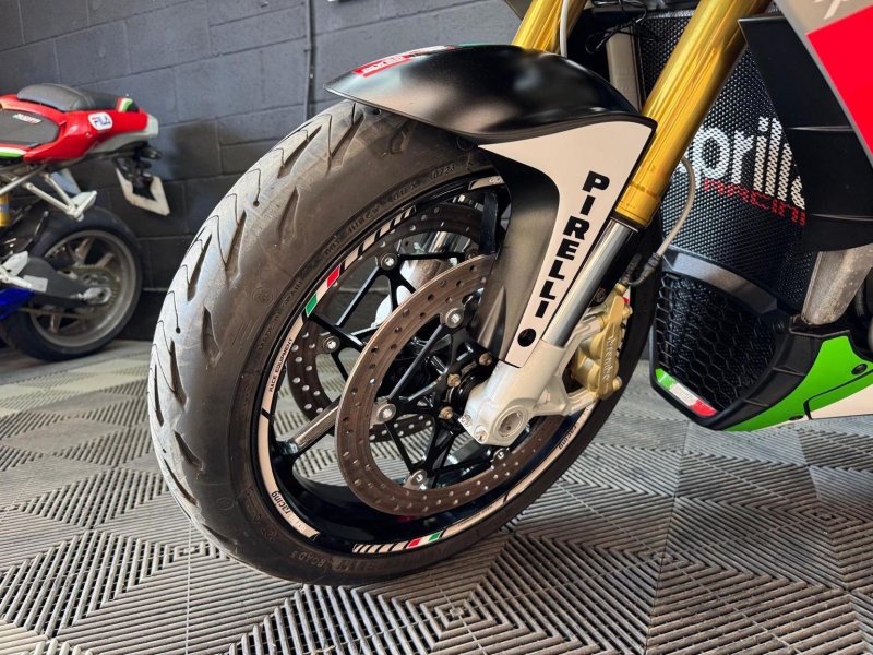 APRILIA Tuono 1000 V4