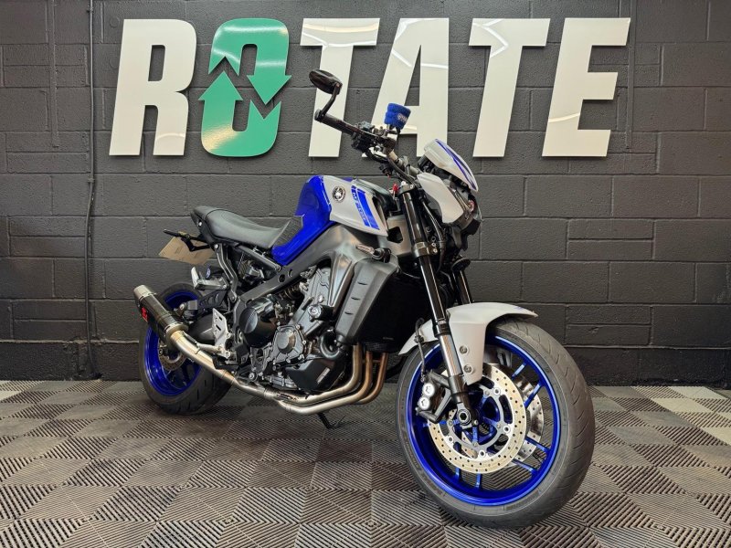 YAMAHA MT-09