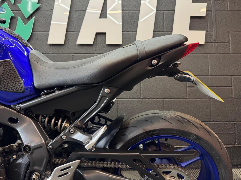 YAMAHA MT-09