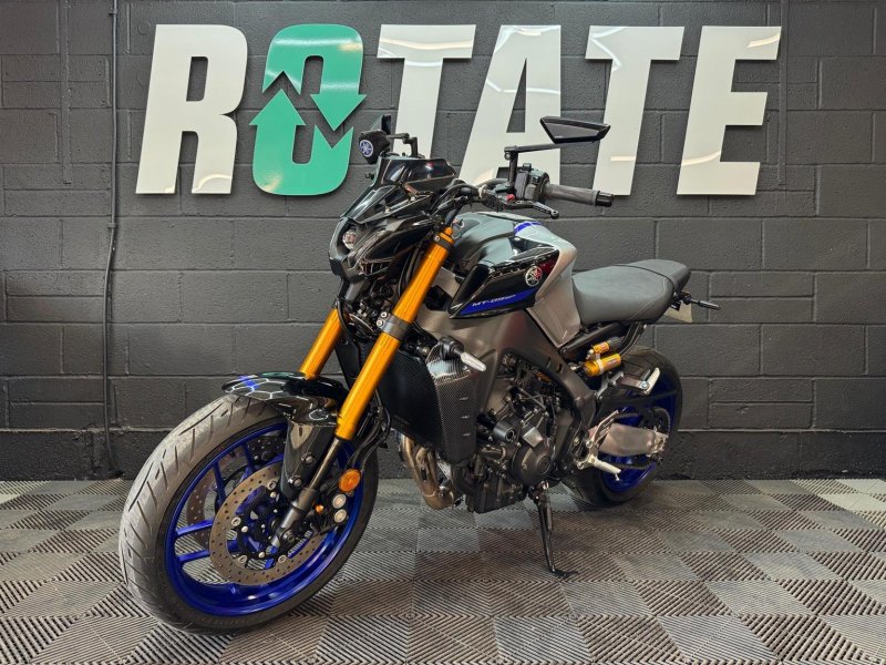 YAMAHA MT-09