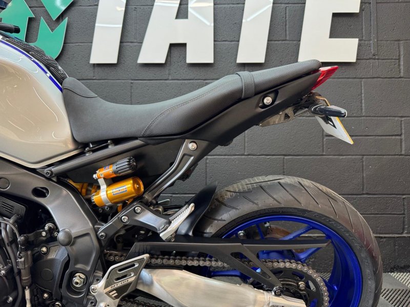YAMAHA MT-09