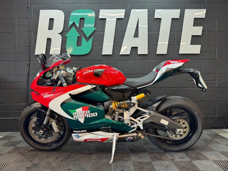 DUCATI 899 Panigale