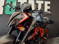 KTM 1290 SUPER DUKE R
