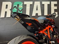 KTM 1290 SUPER DUKE R