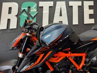 KTM 1290 SUPER DUKE R