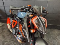 KTM 1290 SUPER DUKE R