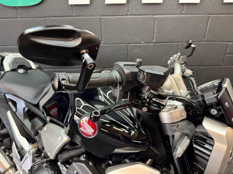 HONDA CB1000R