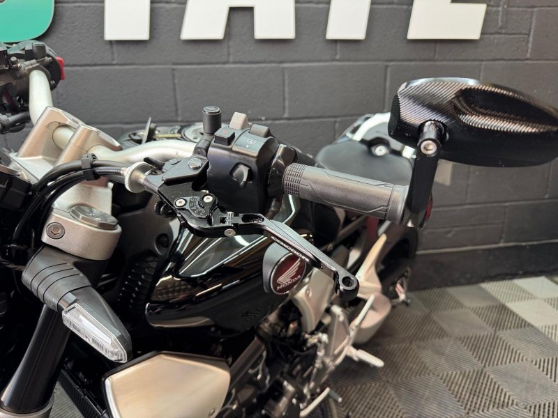 HONDA CB1000R