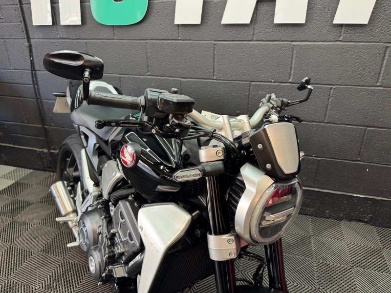 HONDA CB1000R