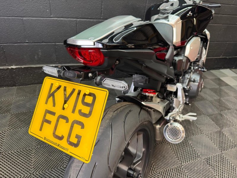 HONDA CB1000R
