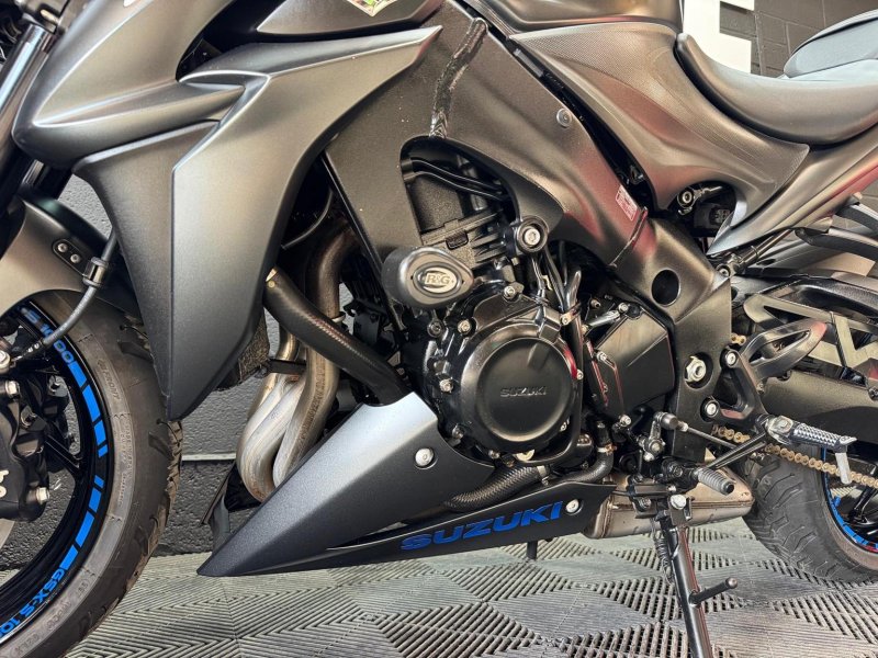 SUZUKI GSX-S1000