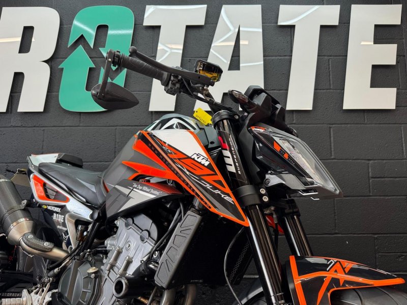 KTM 790 DUKE