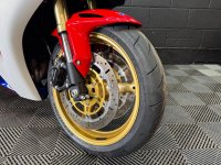 HONDA CBR1000RR Fireblade