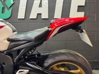 HONDA CBR1000RR Fireblade