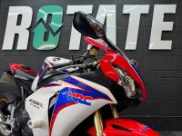 HONDA CBR1000RR Fireblade