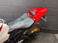 HONDA CBR1000RR Fireblade