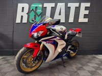 HONDA CBR1000RR Fireblade